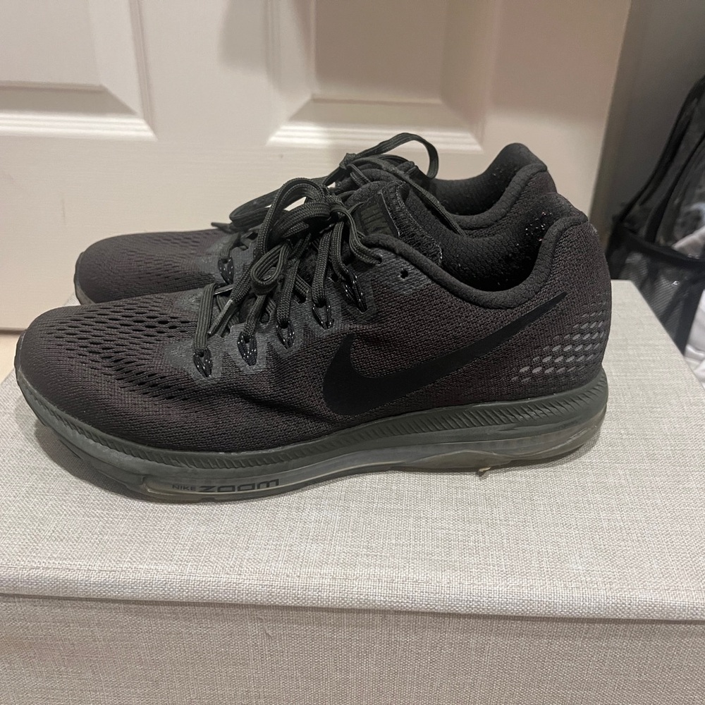 Nike Women's Black Zoom Sneakers